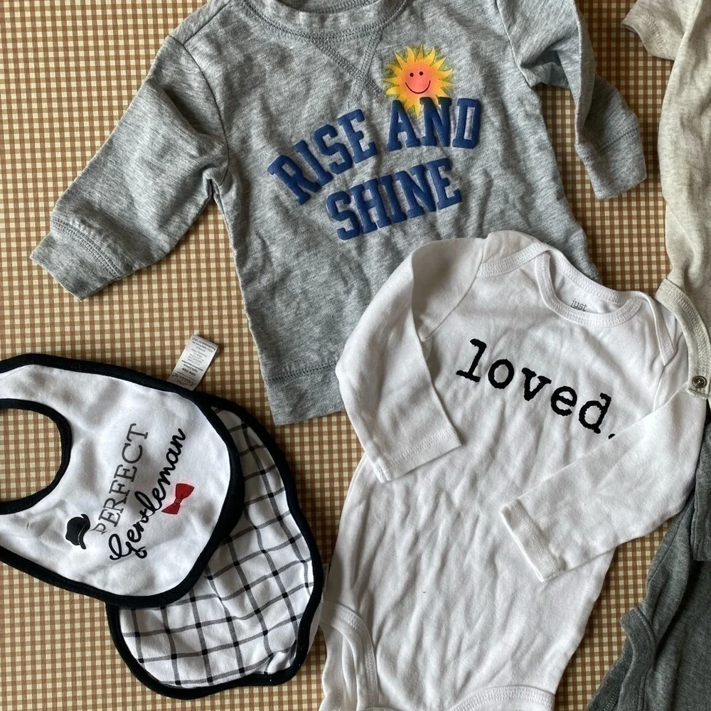 Bundle of 8 pieces baby‎ boy clothes. LOVED/ RISE AND SHINE